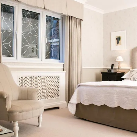Longueville Manor