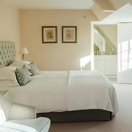 Longueville Manor Saint Saviour