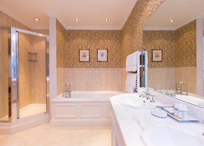 Longueville Manor Saint Saviour