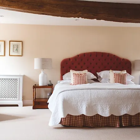 Отель Longueville Manor