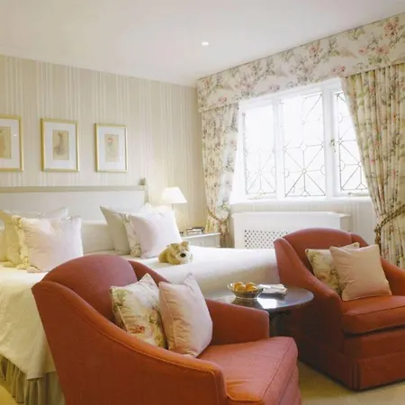 Отель Longueville Manor